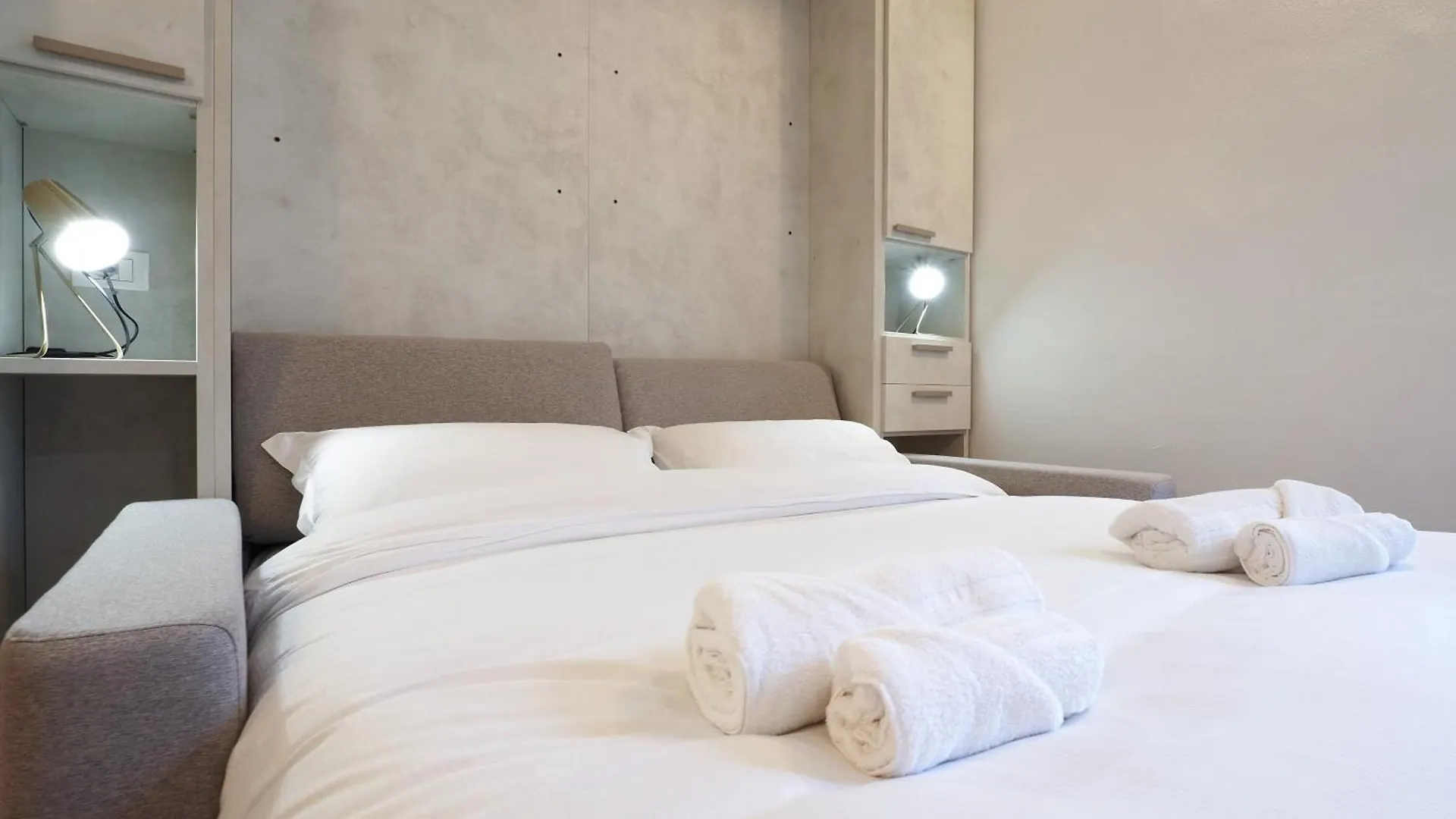Apartamento Primopiano - Melzo E Milán 0*,  Italia